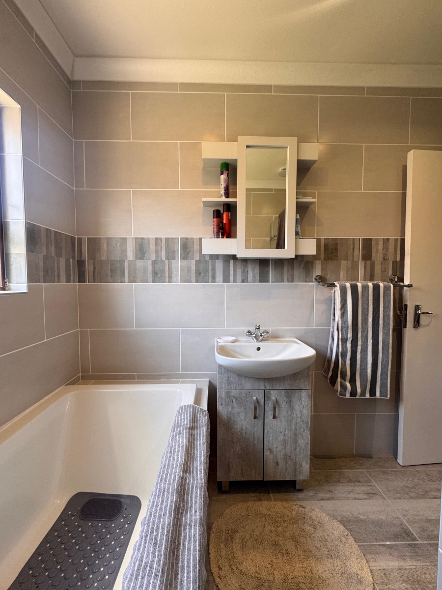 2 Bedroom Property for Sale in Strand South Western Cape